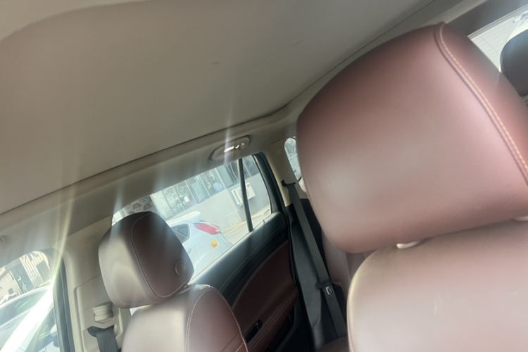 Used Buick Envision 2017 28T Four-Wheel Drive Elite Model Interior 5