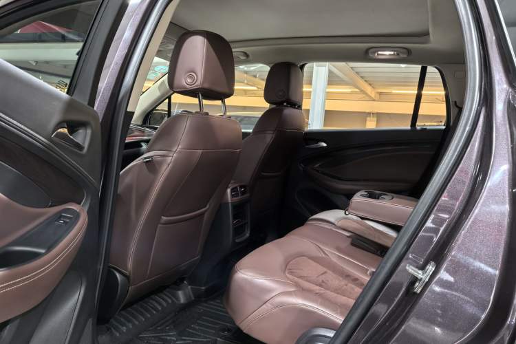 Used Buick Envision 2017 20T Two-Wheel Drive Luxury Model Interior 7