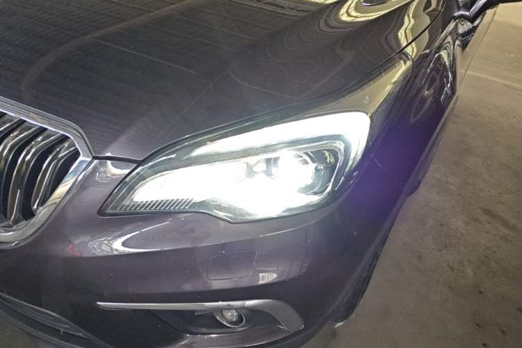 Used Buick Envision 2017 28T Four-Wheel Drive Elite Model Left Front Headlight