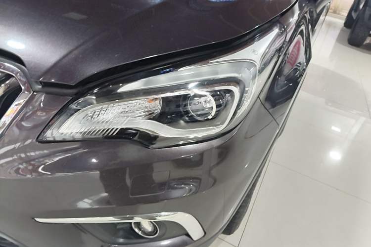 Used Buick Envision 2017 28T Four-Wheel Drive Elite Model Left Front Headlight