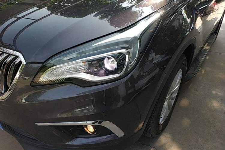 Used Buick Envision 2017 28T Four-Wheel Drive Luxury Model Left Front Headlight