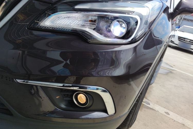 Used Buick Envision 2017 20T Two-Wheel Drive Luxury Model Left Front Headlight