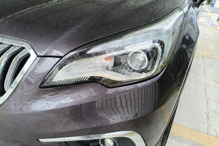 Used Buick Envision 2017 20T Two-Wheel Drive Leading Version Left Front Headlight