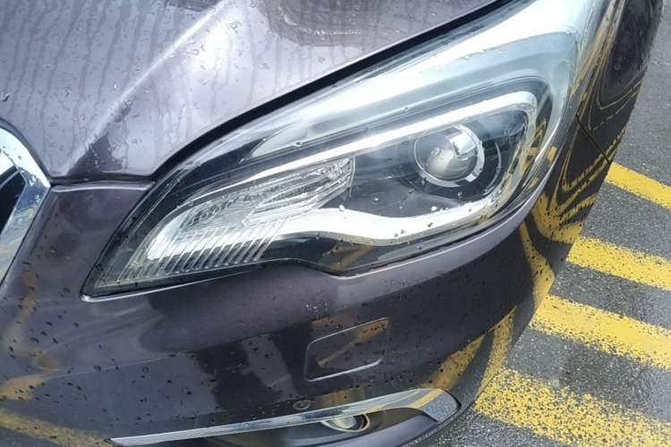 Used Buick Envision 2017 28T Four-Wheel Drive Luxury Model Left Front Headlight