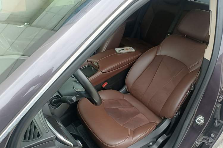 Used Buick Envision 2017 20T Two-Wheel Drive Elite Version Left Front Seat