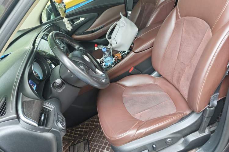Used Buick Envision 2017 20T Two-Wheel Drive Luxury Model Left Front Seat