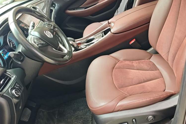 Used Buick Envision 2017 20T Two-Wheel Drive Elite Version Left Front Seat