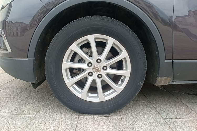 Used Buick Envision 2017 20T Two-Wheel Drive Elite Version Left Front Wheel Hub