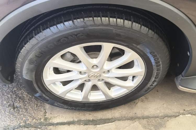 Used Buick Envision 2017 20T Two-Wheel Drive Leading Version Left Front Wheel Hub
