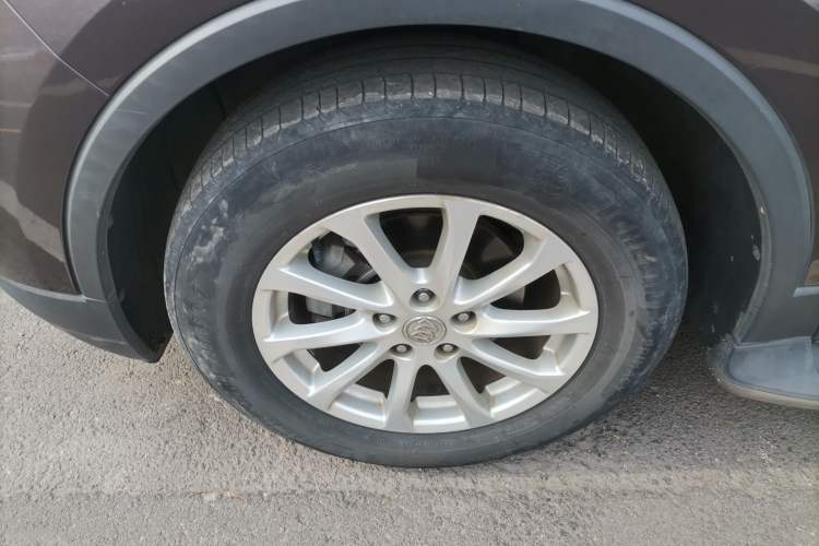 Used Buick Envision 2017 20T Two-Wheel Drive Elite Version Left Front Wheel Hub