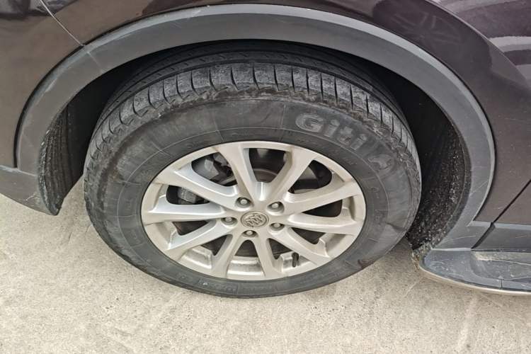 Used Buick Envision 2017 20T Two-Wheel Drive Elite Version Left Front Wheel Hub