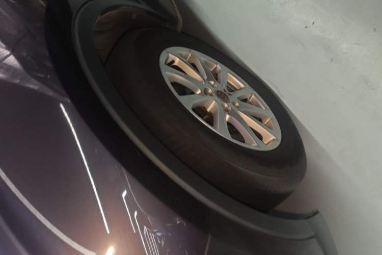 Used Buick Envision 2017 20T Two-Wheel Drive Elite Version Left Front Wheel Hub