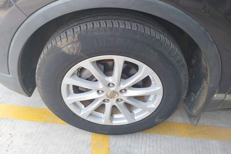 Used Buick Envision 2017 20T Two-Wheel Drive Leading Version Left Front Wheel Hub