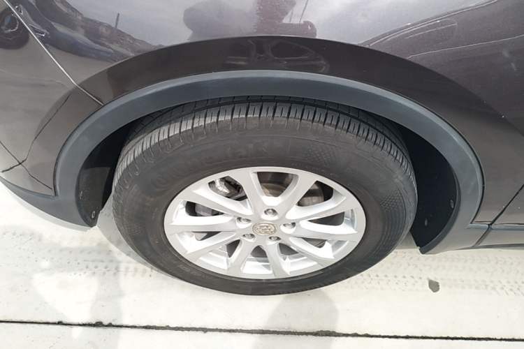 Used Buick Envision 2017 20T Two-Wheel Drive Leading Version Left Front Wheel Hub