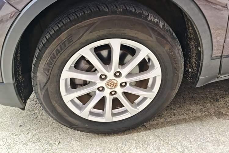 Used Buick Envision 2017 20T Two-Wheel Drive Elite Version Left Front Wheel Hub