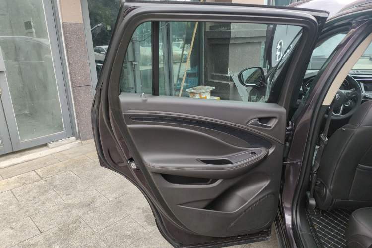 Used Buick Envision 2017 20T Two-Wheel Drive Leading Version Left Rear Door Interior