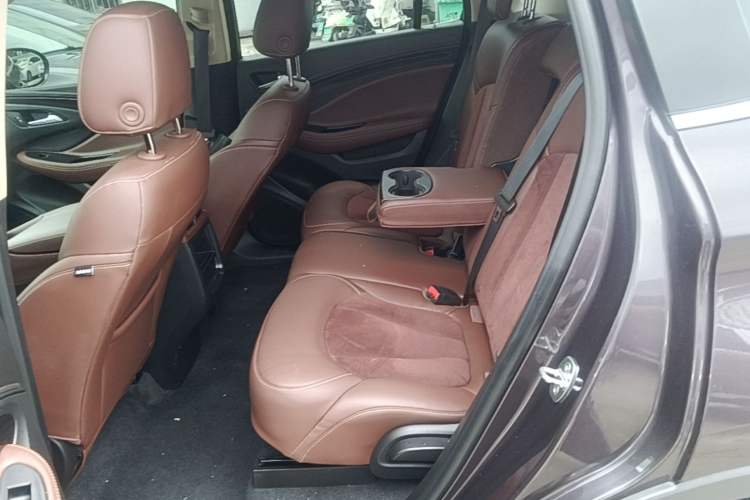 Used Buick Envision 2017 20T Two-Wheel Drive Luxury Model Left Rear Seat