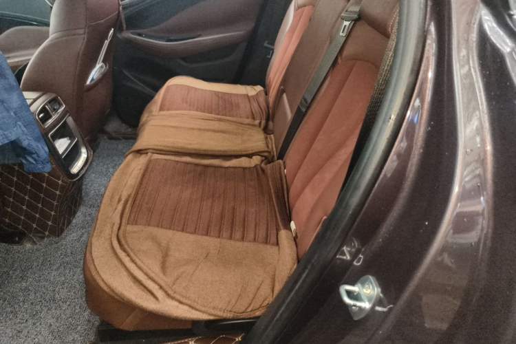 Used Buick Envision 2017 28T Four-Wheel Drive Elite Model Left Rear Seat