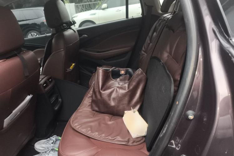 Used Buick Envision 2017 28T Four-Wheel Drive Elite Model Left Rear Seat