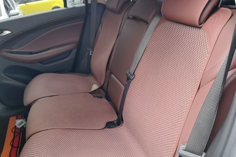 Used Buick Envision 2017 28T Four-Wheel Drive Elite Model Left Rear Seat
