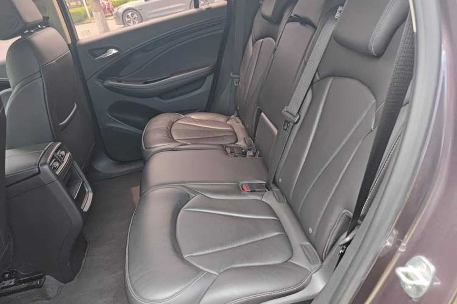 Used Buick Envision 2017 28T Four-Wheel Drive Elite Model Left Rear Seat