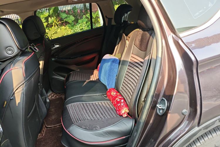 Used Buick Envision 2017 20T Two-Wheel Drive Leading Version Left Rear Seat