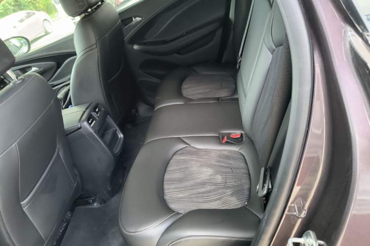 Used Buick Envision 2017 20T Two-Wheel Drive Leading Version Left Rear Seat