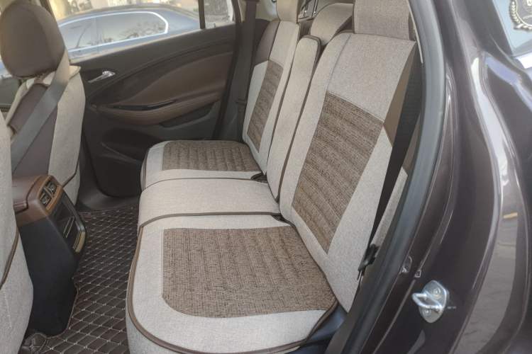 Used Buick Envision 2017 20T Two-Wheel Drive Luxury Model Left Rear Seat