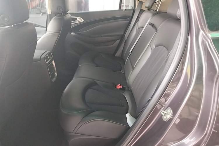 Used Buick Envision 2017 20T Two-Wheel Drive Leading Version Left Rear Seat