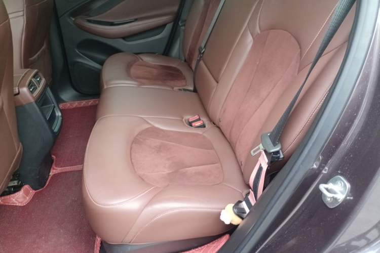 Used Buick Envision 2017 20T Two-Wheel Drive Elite Version Left Rear Seat