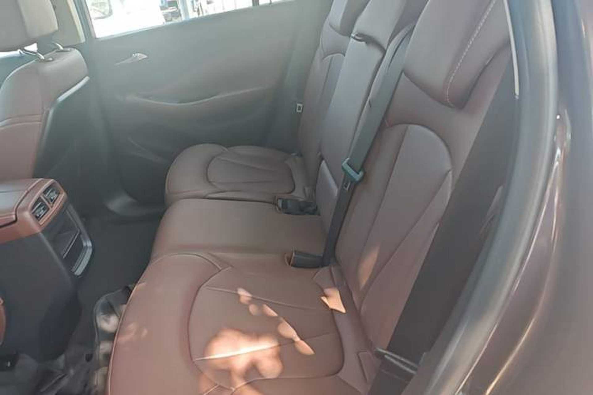 Used Buick Envision 2017 28T Four-Wheel Drive Luxury Model Left Rear Seat