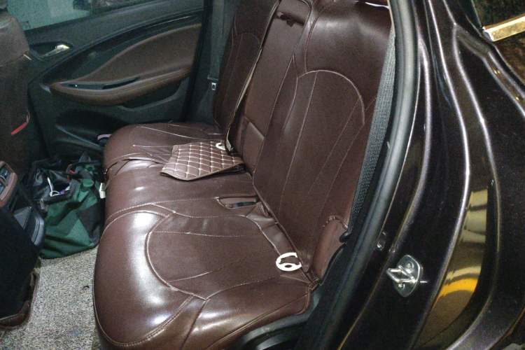 Used Buick Envision 2017 28T Four-Wheel Drive Elite Model Left Rear Seat