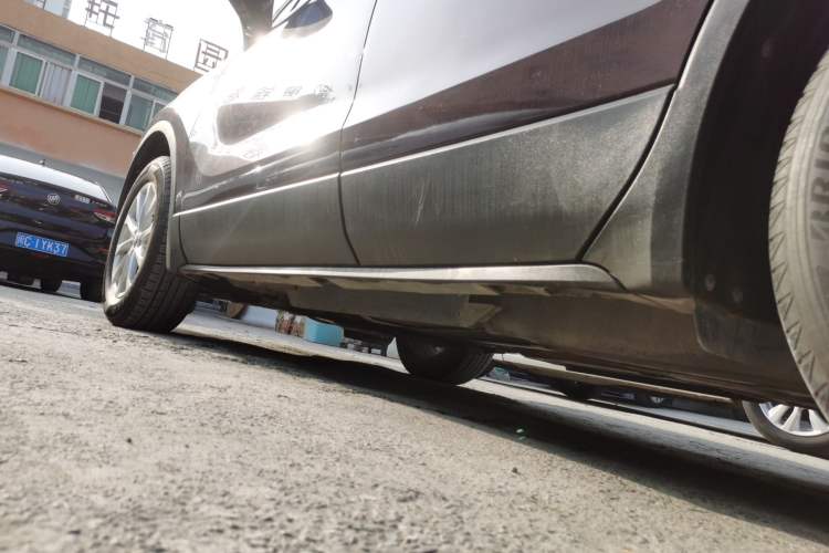 Used Buick Envision 2017 20T Two-Wheel Drive Elite Version Left Side Sill