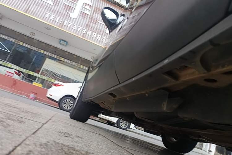 Used Buick Envision 2017 28T Four-Wheel Drive Elite Model Left Side Sill