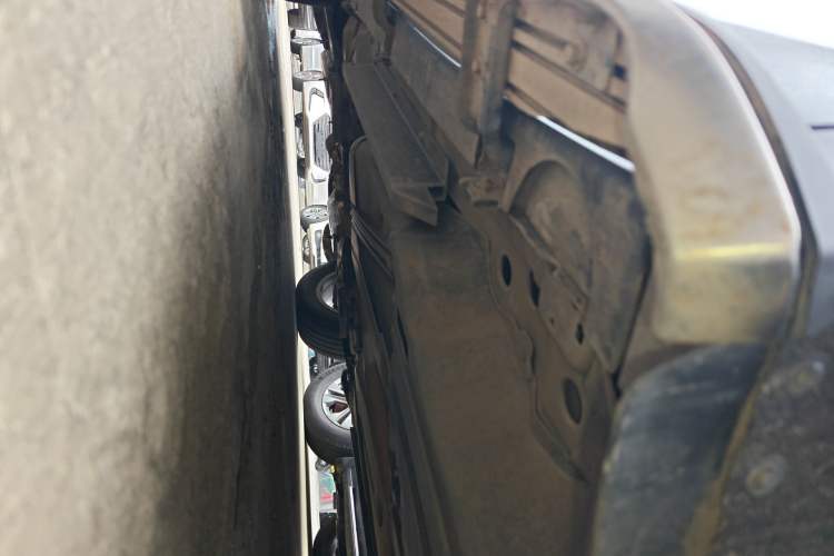Used Buick Envision 2017 20T Two-Wheel Drive Elite Version Left Side Sill