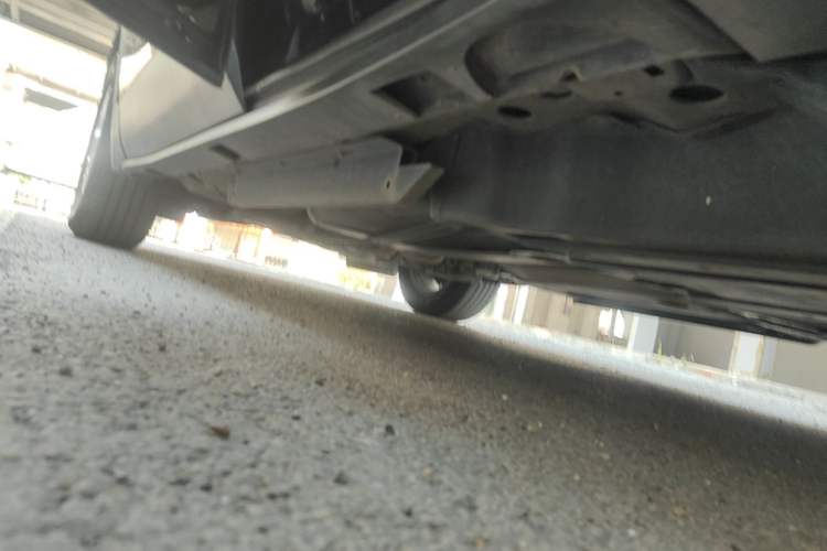 Used Buick Envision 2017 28T Four-Wheel Drive Elite Model Left Side Sill
