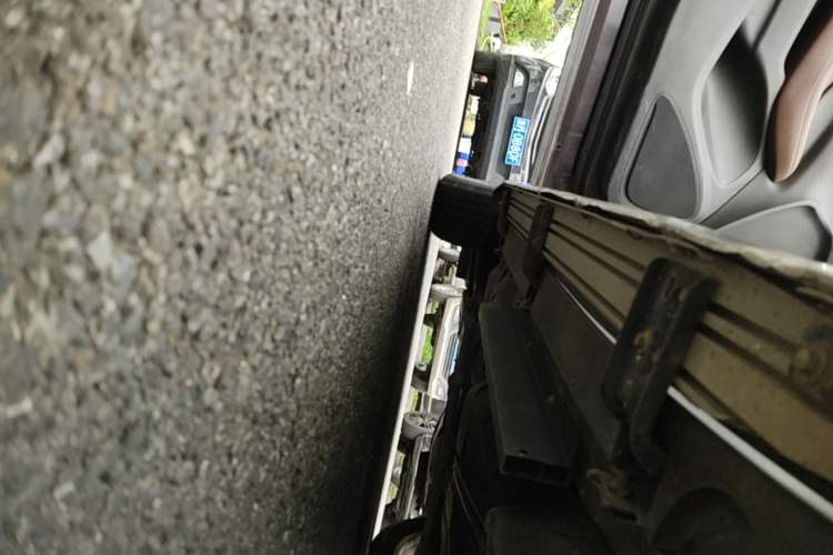 Used Buick Envision 2017 20T Two-Wheel Drive Elite Version Left Side Sill