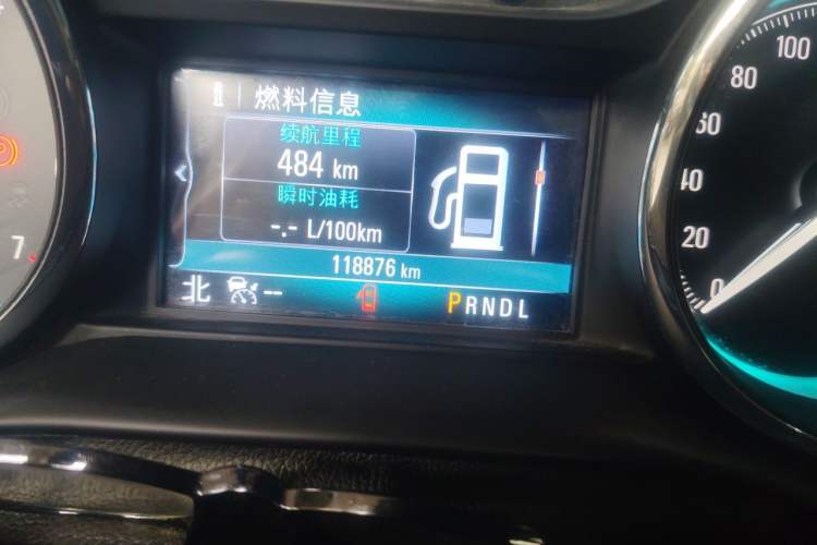 Used Buick Envision 2017 28T Four-Wheel Drive Luxury Model Odometer Close Up