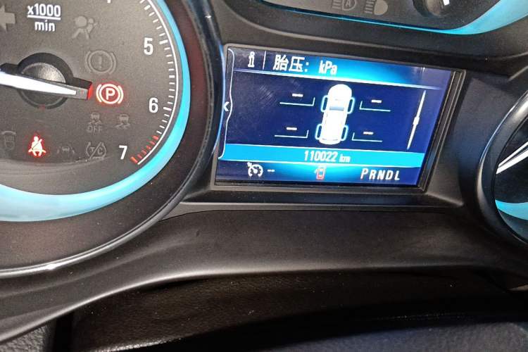 Used Buick Envision 2017 20T Two-Wheel Drive Elite Version Odometer Close Up
