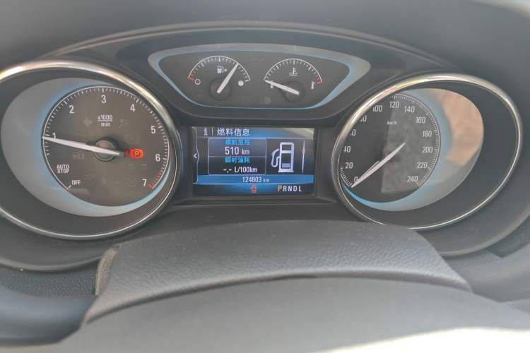 Used Buick Envision 2017 20T Two-Wheel Drive Leading Version Odometer Close Up