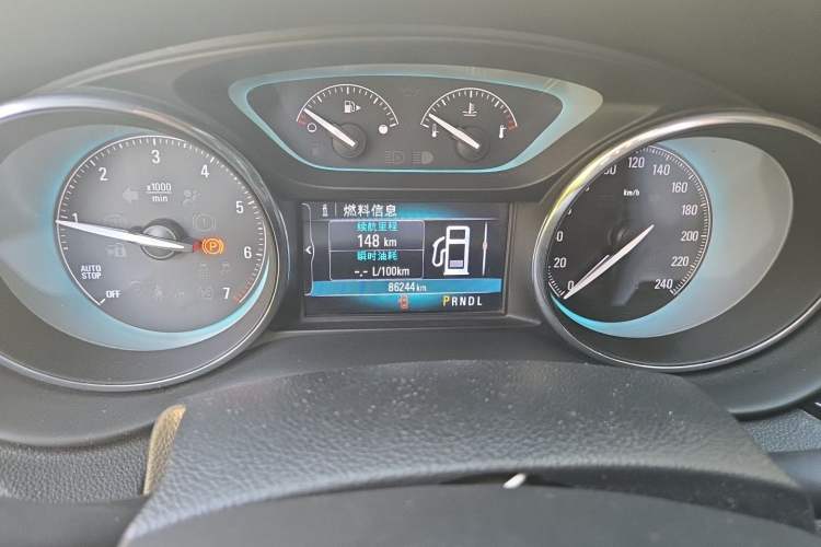 Used Buick Envision 2017 20T Two-Wheel Drive Leading Version Odometer Close Up