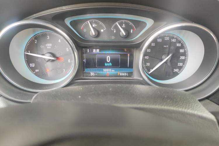 Used Buick Envision 2017 20T Two-Wheel Drive Leading Version Odometer Close Up