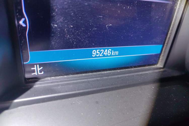 Used Buick Envision 2017 28T Four-Wheel Drive Luxury Model Odometer Close Up