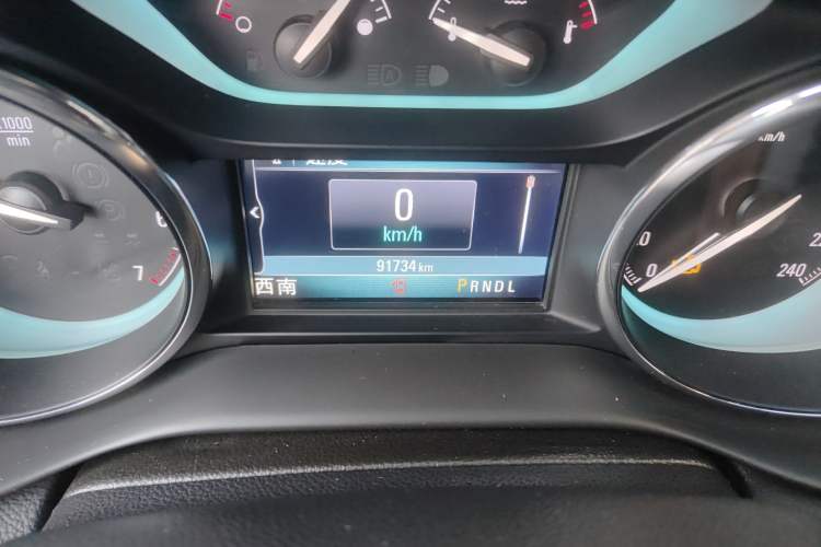Used Buick Envision 2017 20T Two-Wheel Drive Luxury Model Odometer Close Up