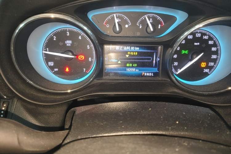 Used Buick Envision 2017 20T Two-Wheel Drive Leading Version Odometer Close Up