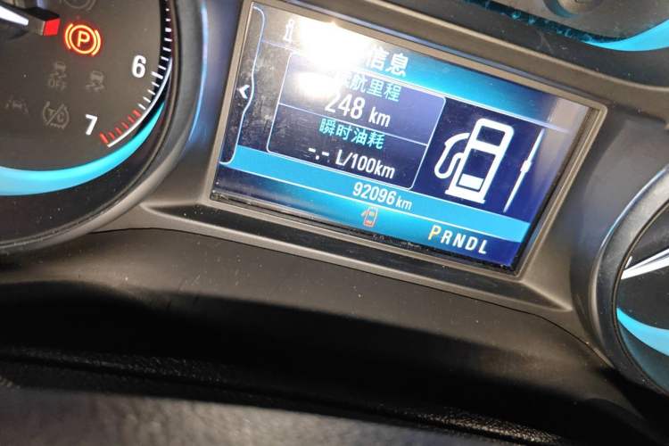Used Buick Envision 2017 20T Two-Wheel Drive Leading Version Odometer Close Up