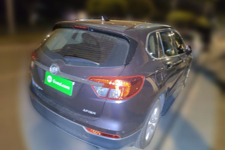Used Buick Envision 2017 28T Four-Wheel Drive Luxury Model Rear Right 45 Deg