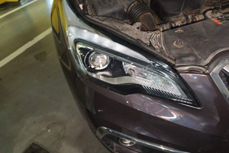 Used Buick Envision 2017 20T Two-Wheel Drive Elite Version Right Front Headlight