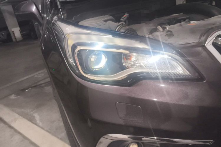 Used Buick Envision 2017 28T Four-Wheel Drive Elite Model Right Front Headlight