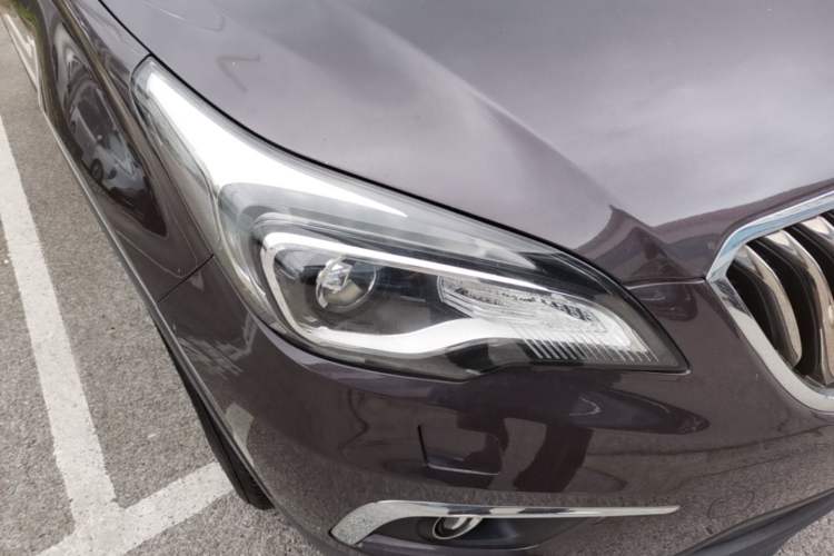 Used Buick Envision 2017 28T Four-Wheel Drive Elite Model Right Front Headlight